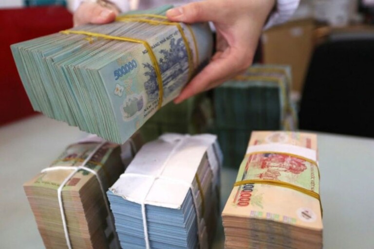 Ngân hàng Nhà nước sẽ xử lý bất cứ ngân hàng nào tiếp tục tăng lãi suất