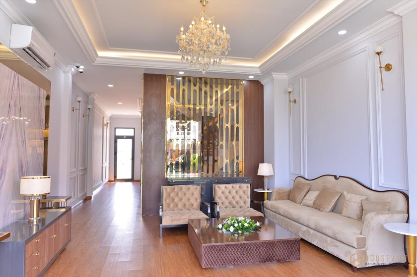 nha mau thang long luxury